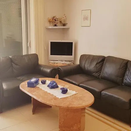 Denize 150 Metre Daire Apartment *